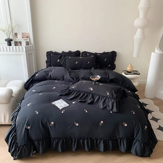 Housse De Couette Noire Brodée De Roses